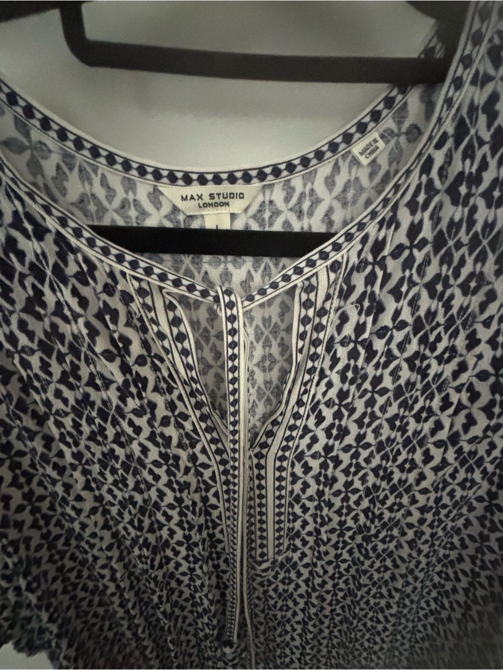 Max Studio Blue and White Printed women’s tunic ( or very short dress!) - Picture 6 of 6